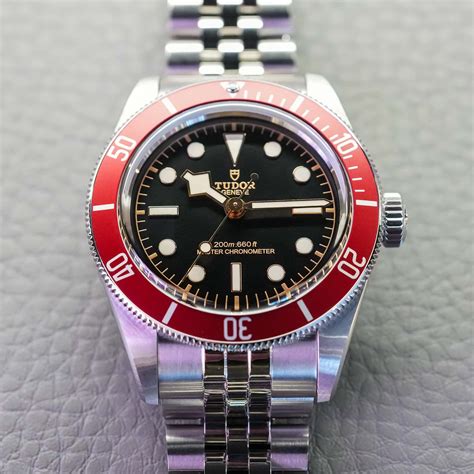 tudor black bay 41mm burgundy|tudor black bay 41 dimensions.